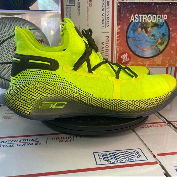 🆕 Under Armour Curry 6 'Coy Fish'
